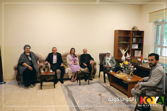 A Koya-Born Doctor Residing in Baghdad Donates Over 1,000 Books to Koya University