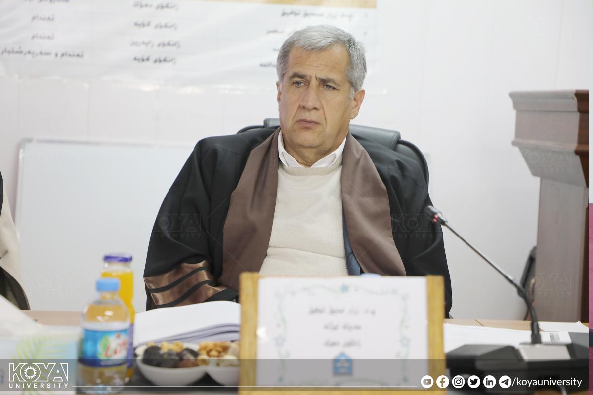 لە فاکەڵتیی پەروەردە ماستەرنامەیەک دەربارەی خیلافەی عەباسی تاوتوێ کرا