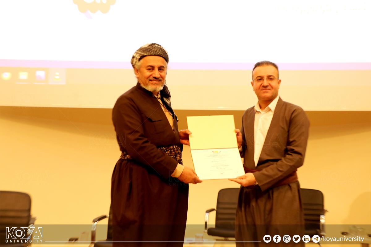 زانکۆی کۆیە ڕۆژی جیهانیی زمانی دایکی بەرز ڕاگرت