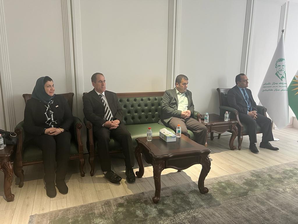 شاندێکی زانکۆی کۆیە سەردانی دامەزراوەی سەرۆک جەلال تاڵەبانی-یان کرد